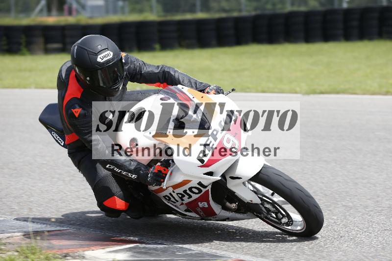 /Archiv-2024/29 12.06.2024 MOTO.CH Track Day ADR/Gruppe gelb/9